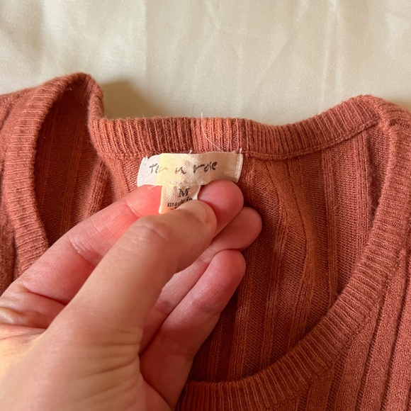 (btq) rust red ribbed long sleeve bodycon tie waist knit midi dress women’s sz M - Picture 9 of 10